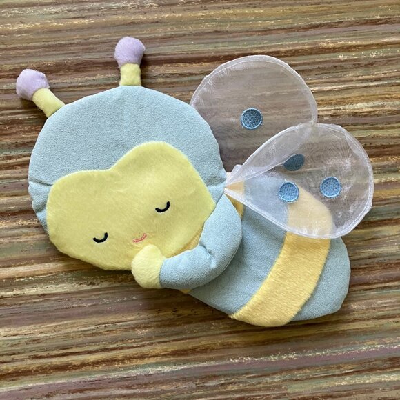 Snug as a Bug Baby Nursery Plush Wall Hanging Decor Set of 3 Bee Dragonfly - Picture 4 of 5